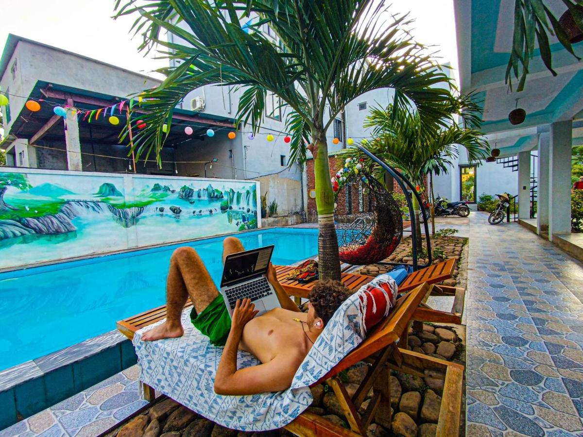 Yolo Pool Bar Villas & Garden Restaurant Phong Nha Buitenkant foto
