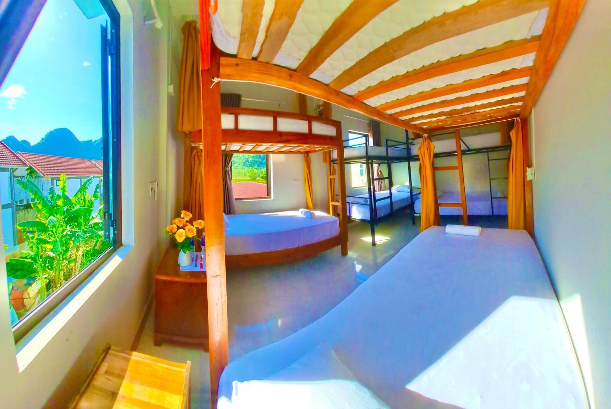 Yolo Pool Bar Villas & Garden Restaurant Phong Nha Buitenkant foto