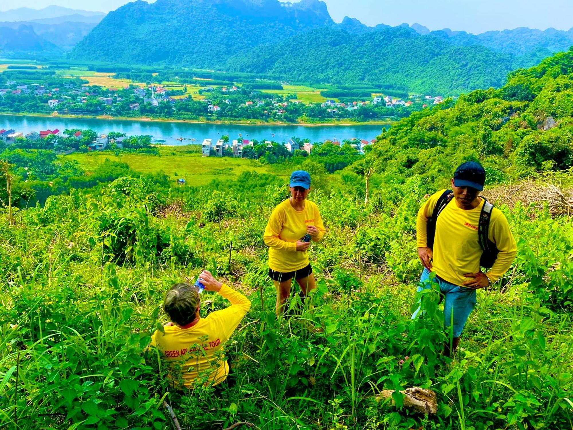 Yolo Pool Bar Villas & Garden Restaurant Phong Nha Buitenkant foto